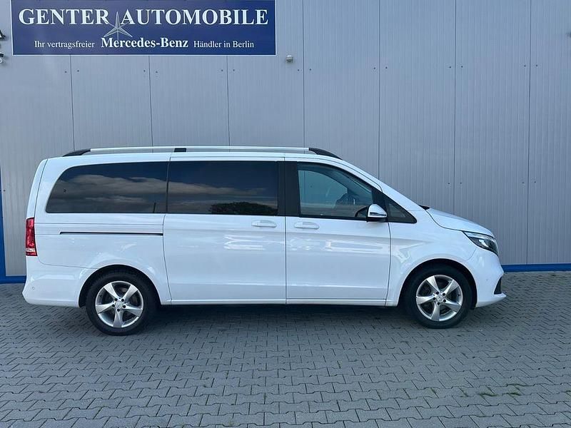 Usata Mercedes V220 163 CV (119 kW) 2020 Bianco Monovolume