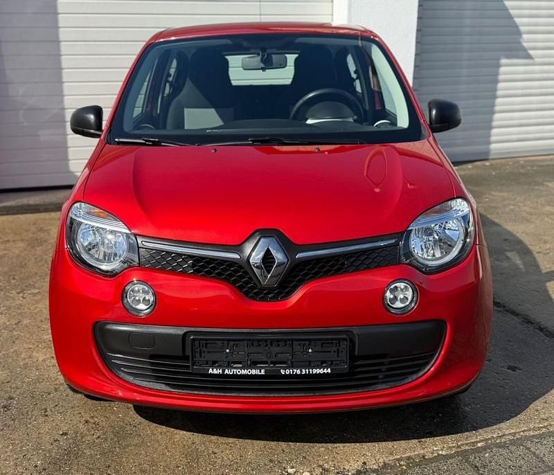 Second-hand Renault Twingo Expression 71 CP (52 kW) 2015 Roșu Hatchback