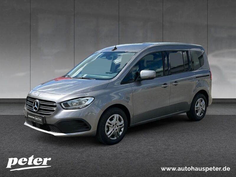 Chromitgrau metallic Gebraucht 2024 Mercedes T180 Style Van / Kleinbus | 26.990 € (Guter Preis) - Bild 1/4