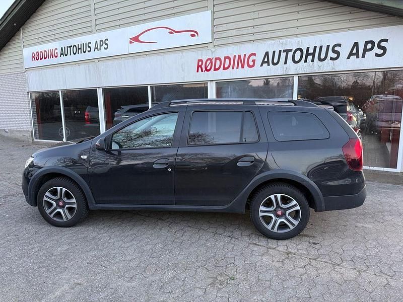 Gebraucht Dacia Logan MCV Stepway 95 PS (69 kW) 2019 Schwarz Limousine