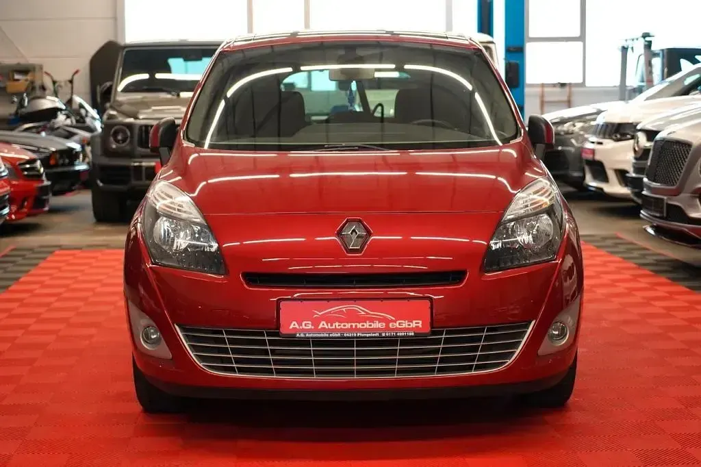 Gebraucht Renault Grand Scénic II 131 PS (96 kW) 2009 Rot Van / Kleinbus