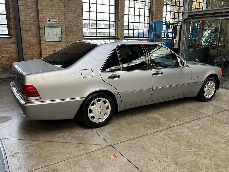 Gebraucht Mercedes S320 231 PS (169 kW) 1994 Silber Limousine