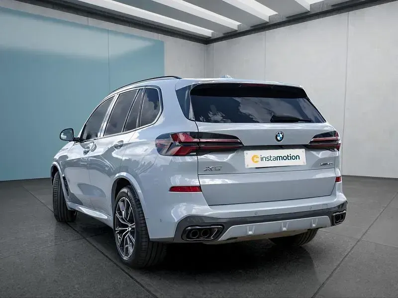 Gebraucht BMW X5 381 PS (280 kW) 2024 Grau SUV