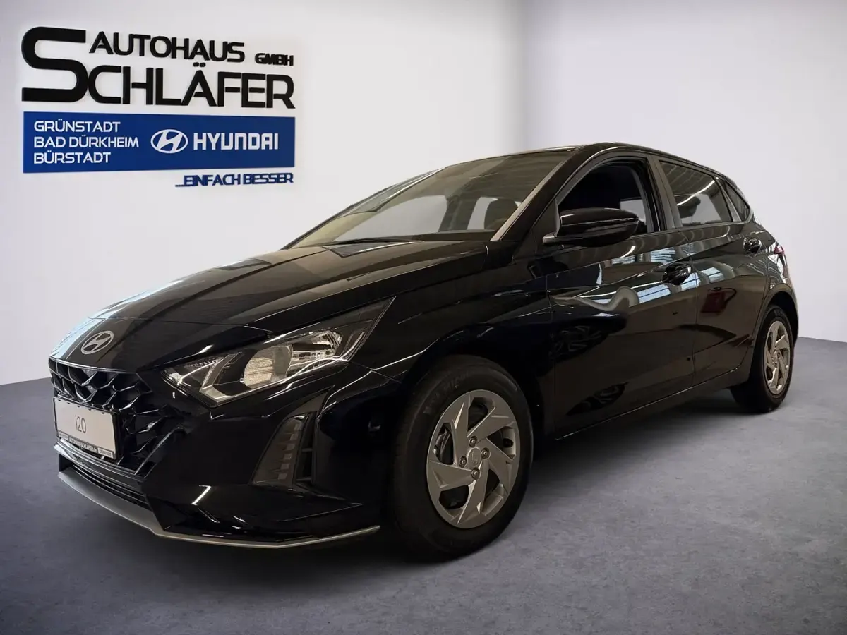 Gebraucht Hyundai i20 Select 101 PS (74 kW) 2025 Kleinwagen