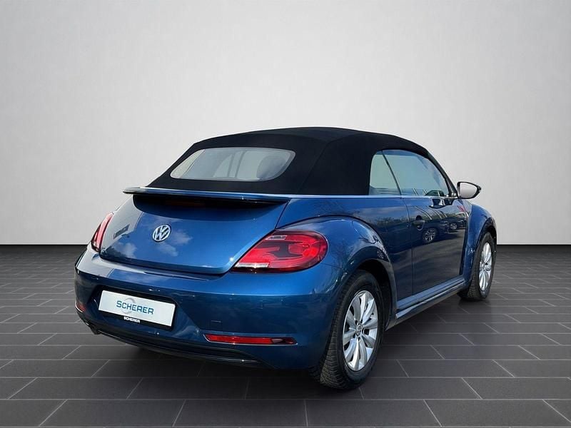 Gebraucht VW Beetle Cabriolet 105 PS (77 kW) 2018 Blau Cabrio