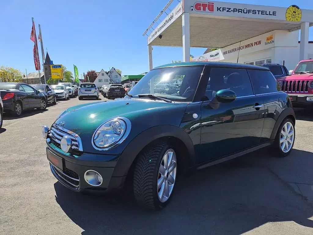 Usata Mini Cooper D 109 CV (80 kW) 2010 Verde Utilitaria