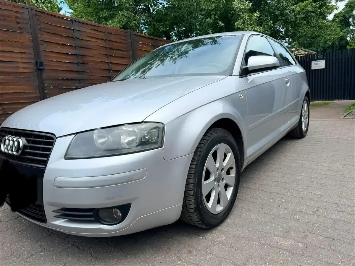 Gebraucht Audi A3 Ambiente 102 PS (75 kW) 2004 Silber Kleinwagen