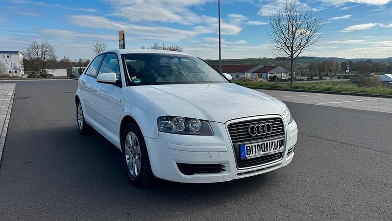 Gebraucht Audi A3 140 PS (102 kW) 2008 Weiß Kleinwagen