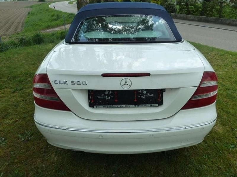 Gebraucht Mercedes CLK500 306 PS (225 kW) 2003 Alabasterweiss  unilack Cabrio