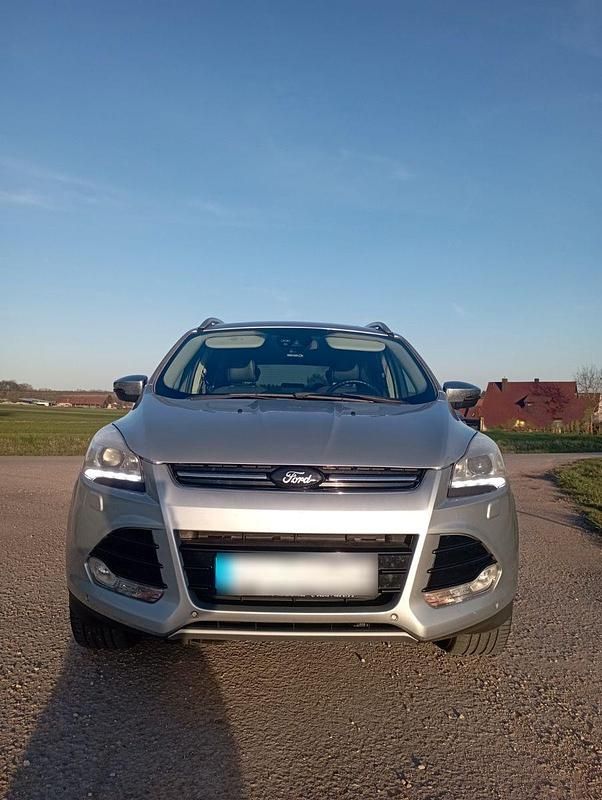 Gebraucht Ford Kuga 140 PS (102 kW) 2013 Grau SUV