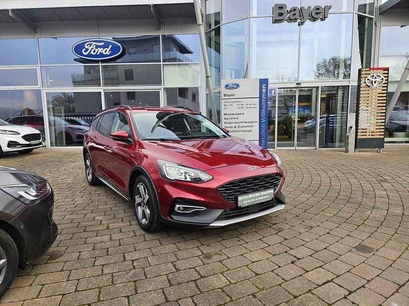 Ruby red (metallic) Gebraucht 2021 Ford Focus Active X Kombi | 14.950 € (Guter Preis) - Bild 1/4