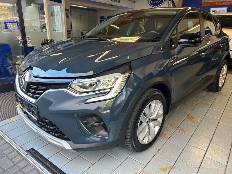 Blau Gebraucht 2022 Renault Captur Zen SUV | 19.990 € (Fairer Preis) - Bild 1/4