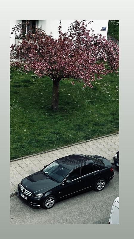 Gebraucht Mercedes C200 187 PS (137 kW) 2011 Schwarz Limousine