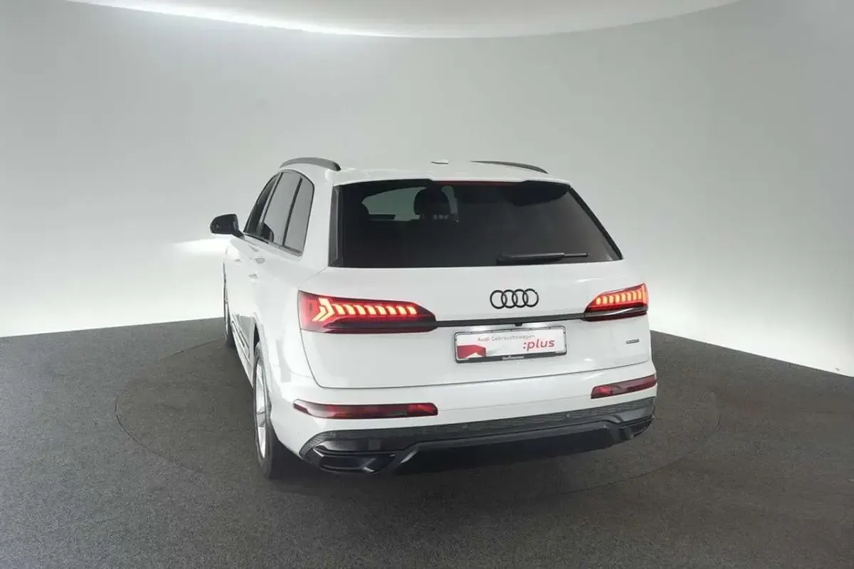 Gebraucht Audi Q7 S-Line 286 PS (210 kW) 2023 Carraraweiß SUV