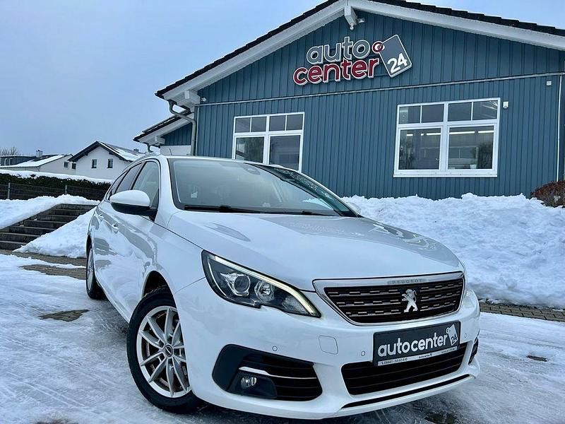 Gebraucht Peugeot 308 SW Allure 131 PS (96 kW) 2021 Weiß Kombi