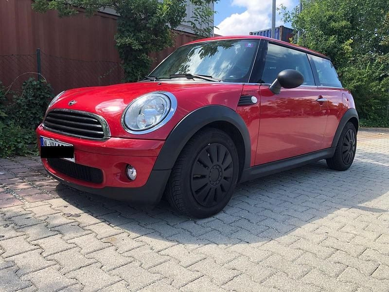 Rot Gebraucht 2009 Mini ONE Kleinwagen | 2.650 € - Bild 1/4