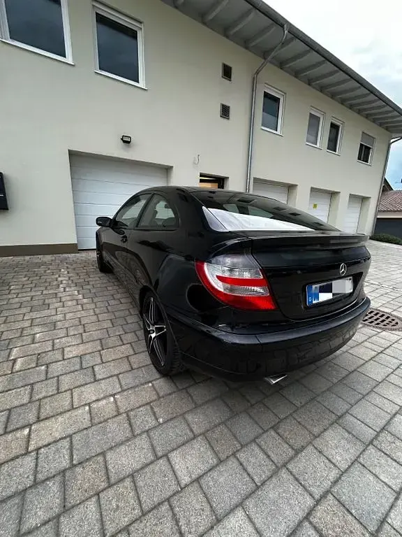 Gebraucht Mercedes C200 136 PS (100 kW) 2007 Schwarz Coupé