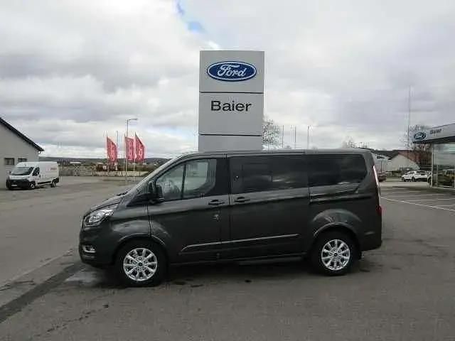 Gebraucht Ford Tourneo Custom Titanium 150 PS (110 kW) 2023 Grau Van