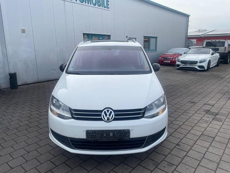 Gebraucht VW Sharan Match 170 PS (125 kW) 2012 Weiß Van / Kleinbus