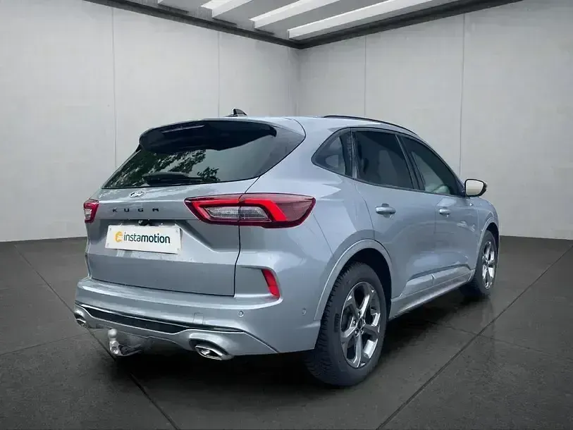Gebraucht Ford Kuga ST-Line X 186 PS (136 kW) 2024 Silber SUV