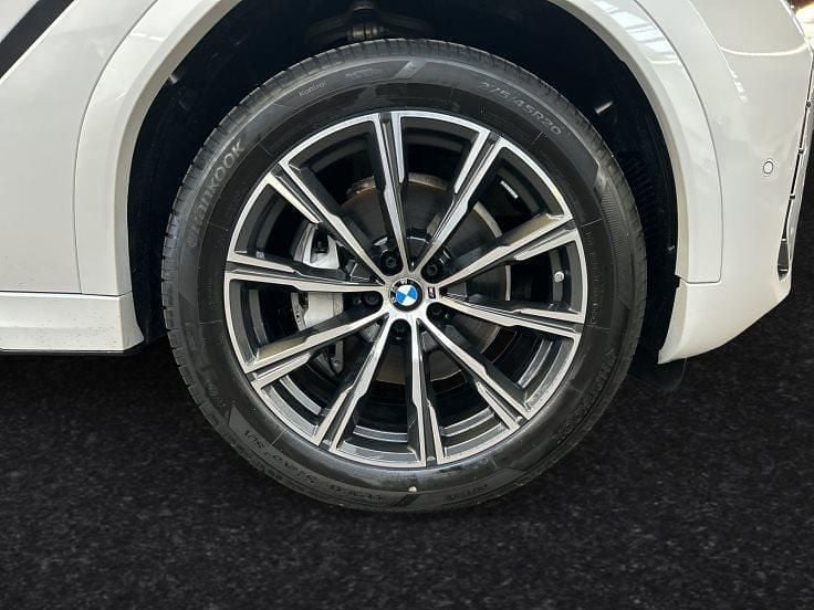 Gebraucht BMW X6 M Sport 352 PS (258 kW) 2024 Mineralweiss metallic SUV