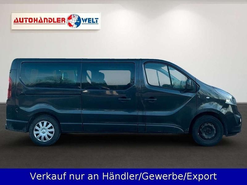 Gebraucht Opel Vivaro 145 PS (106 kW) 2018 Grau Van / Kleinbus
