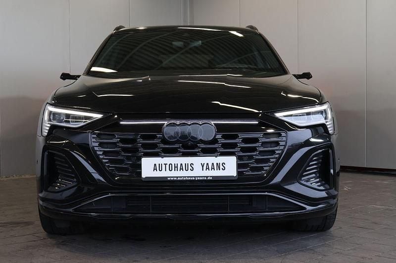Gebraucht Audi Q8 Sportback e-tron S-Line 300 kW (408 PS) 2023 Schwarz SUV