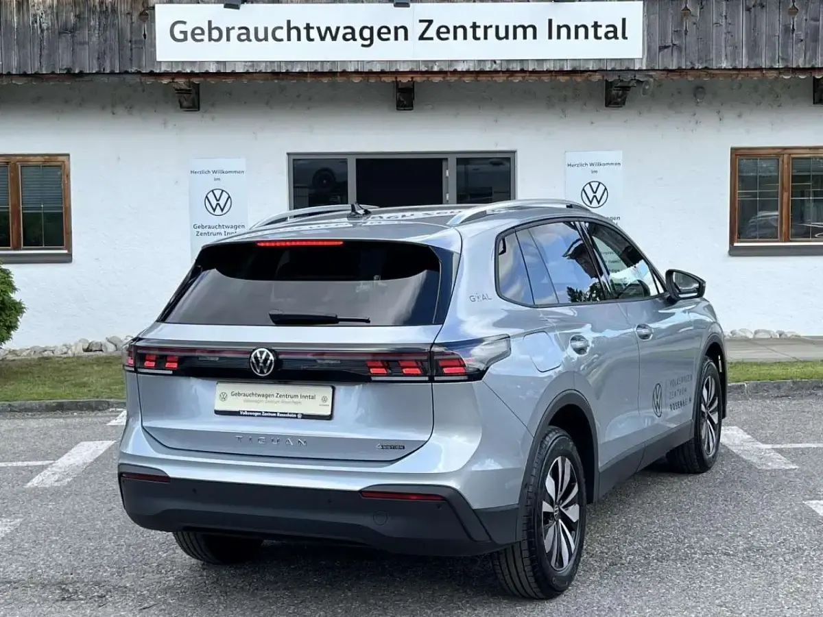 Gebraucht VW Tiguan Goal 193 PS (141 kW) 2025 Silber SUV