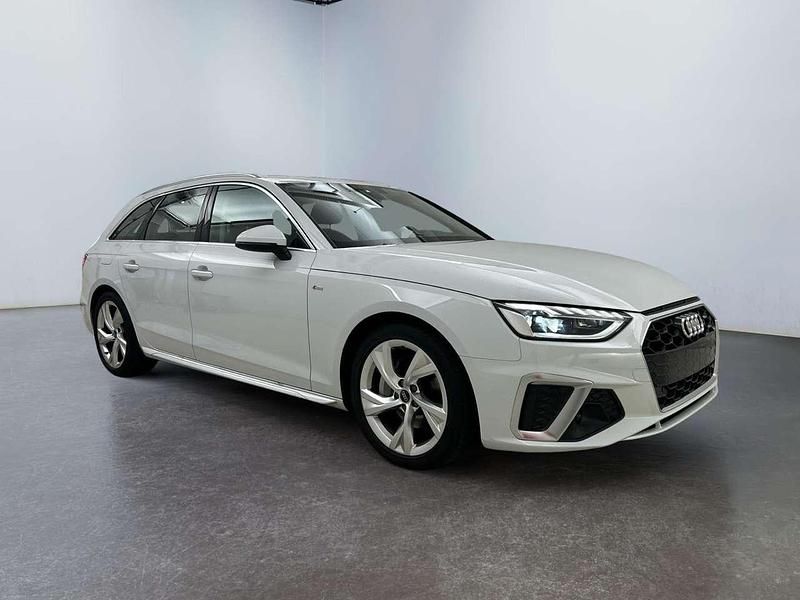 2y gletscher white met. Gebraucht 2024 Audi A4 S-line plus Kombi | 34.459 € (Guter Preis) - Bild 1/4