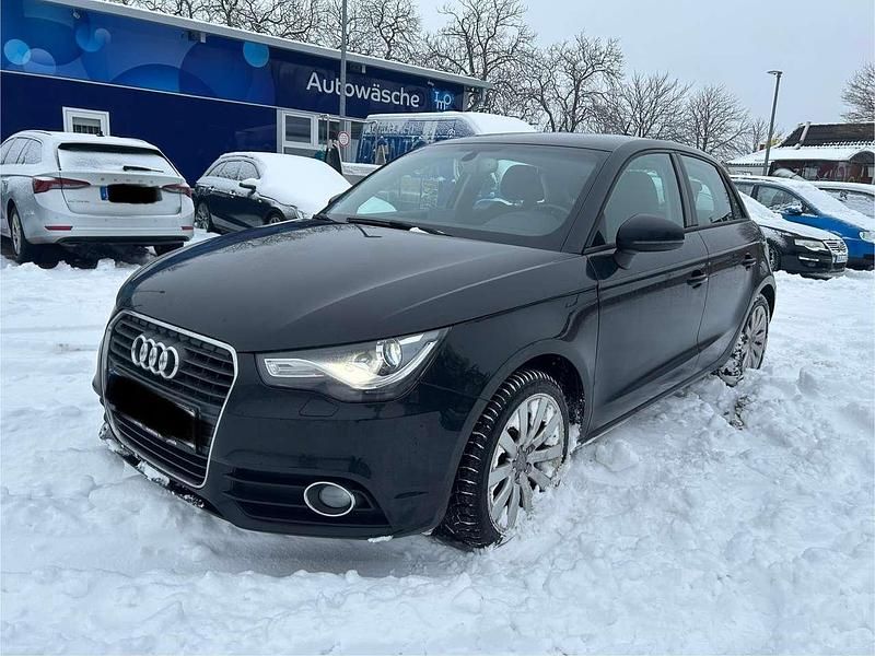 Mythosschwarz metallic Gebraucht 2014 Audi A1 Sportback Ambition Kleinwagen | 8.450 € (Guter Preis) - Bild 1/4