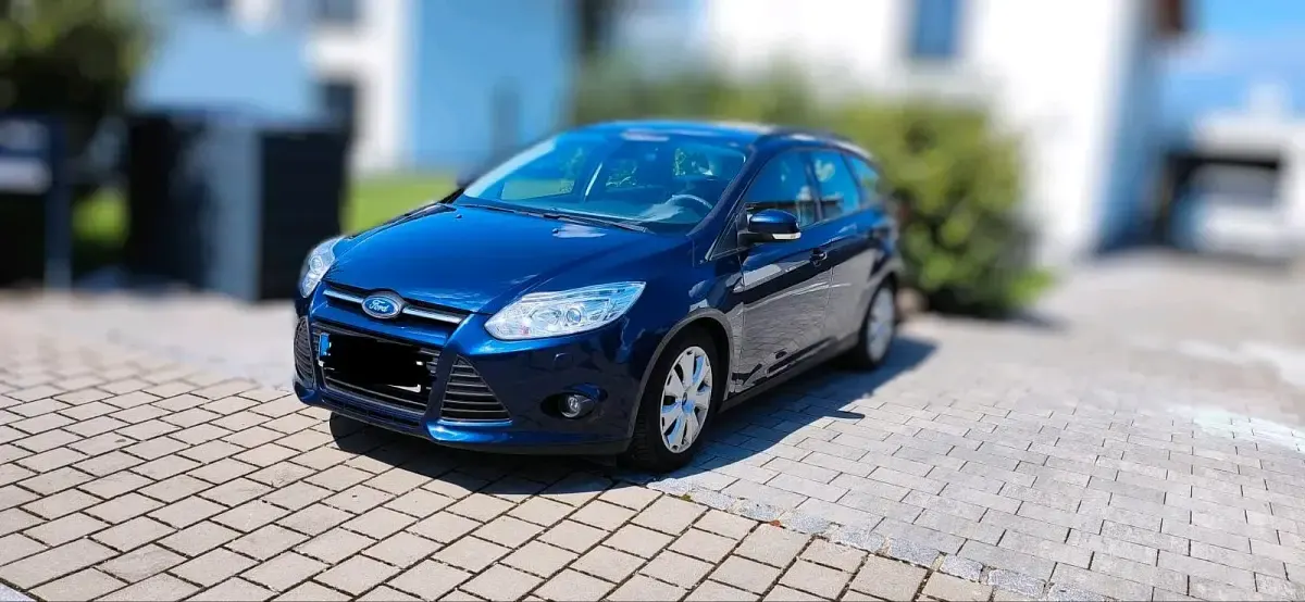 Usata Ford Focus 115 CV (84 kW) 2013 Blu Station wagon