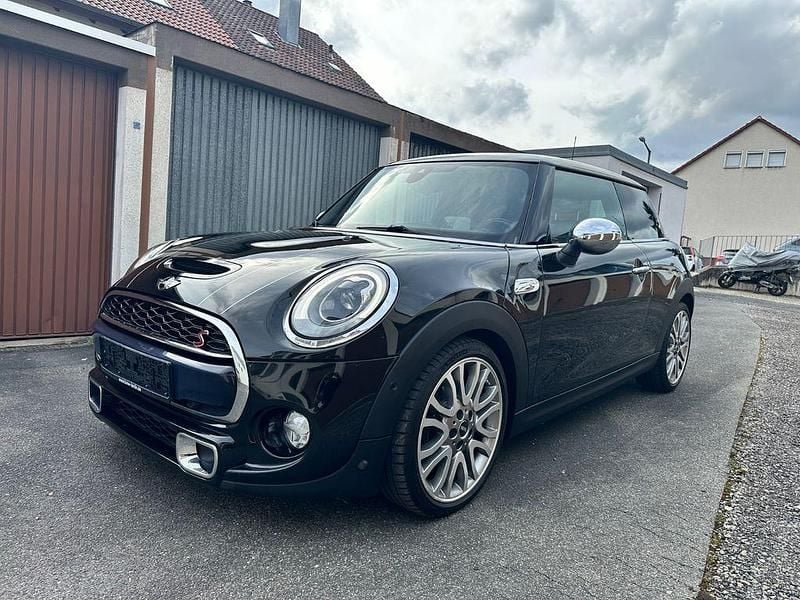 Second-hand Mini Cooper SD 170 CP (125 kW) 2016 Negru Hatchback