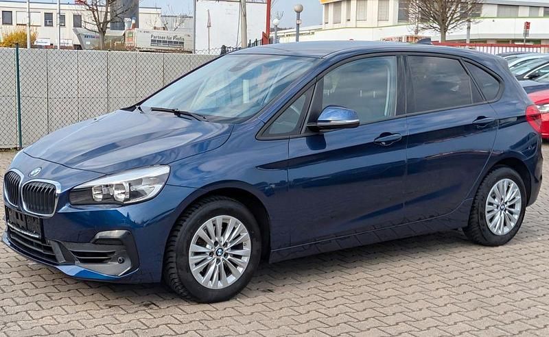 Gebraucht BMW 218 Active Tourer Performance 140 PS (102 kW) 2020 Blau Van / Kleinbus