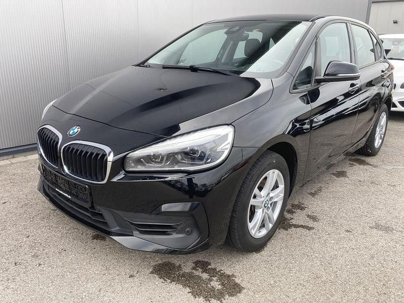 Gebraucht BMW 218 Active Tourer 140 PS (102 kW) 2019 Schwarz Van / Kleinbus