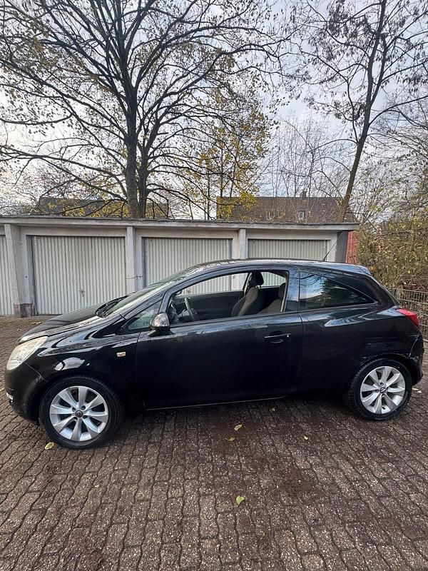 Schwarz Gebraucht 2013 Opel Corsa Kleinwagen | 3.000 € (Guter Preis) - Bild 1/4