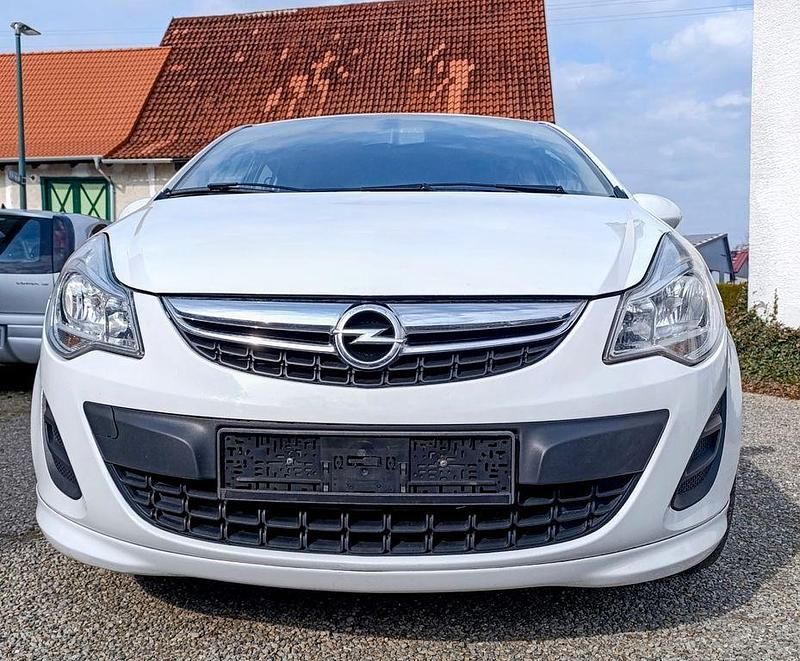 Second-hand Opel Corsa Active 131 CP (96 kW) 2013 Alb Hatchback