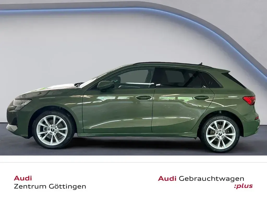 Gebraucht Audi A3 Advanced 116 PS (85 kW) 2025 Grün Limousine