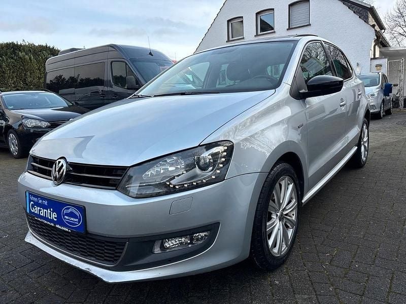 Gebraucht VW Polo Match 90 PS (66 kW) 2013 Reflexsilbermetallic Kleinwagen