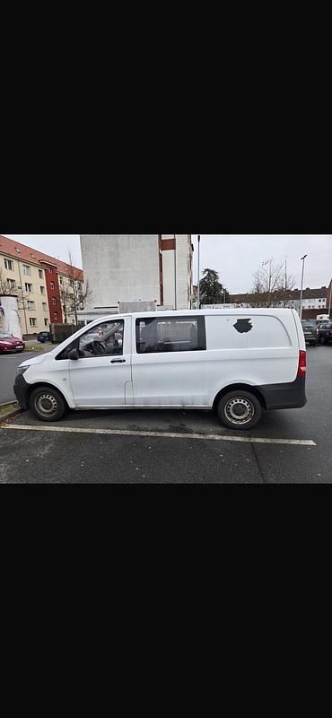 Gebraucht Mercedes Vito 114 PS (83 kW) 2015 Weiß Van