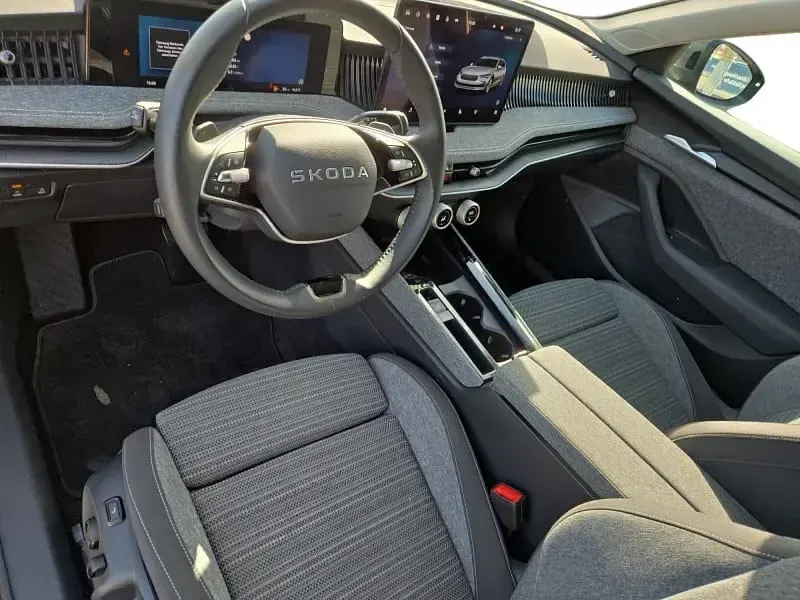 Gebraucht Skoda Superb Selection 204 PS (150 kW) 2025 Graphitegrau metallic Kombi