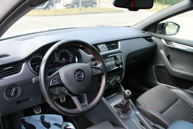 Gebraucht Skoda Octavia RS 184 PS (135 kW) 2014 Weiß Kombi