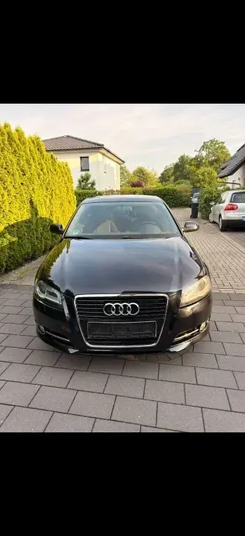 Gebraucht Audi A3 105 PS (77 kW) 2011 Schwarz Kleinwagen