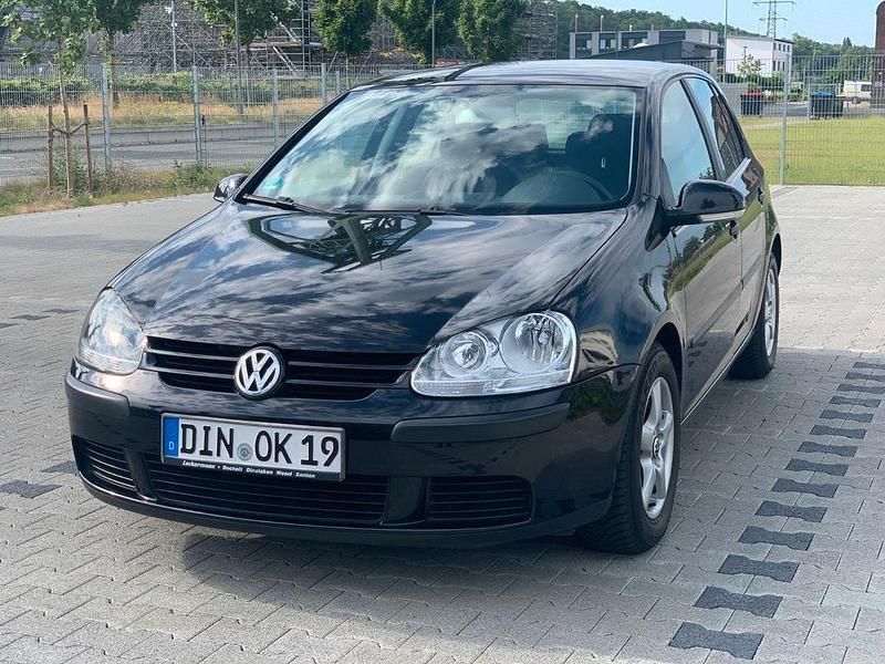 Schwarz Gebraucht 2004 VW Golf IV Limousine | 3.400 € (Etwas zu teuer) - Bild 1/4