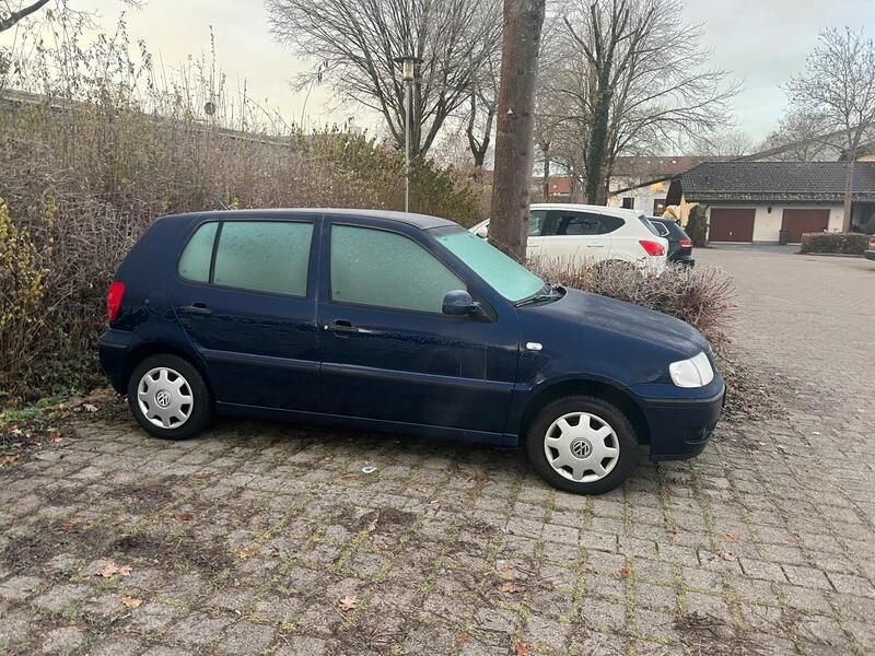 Blau Gebraucht 2002 VW Polo Kleinwagen | 500 € - Bild 1/4