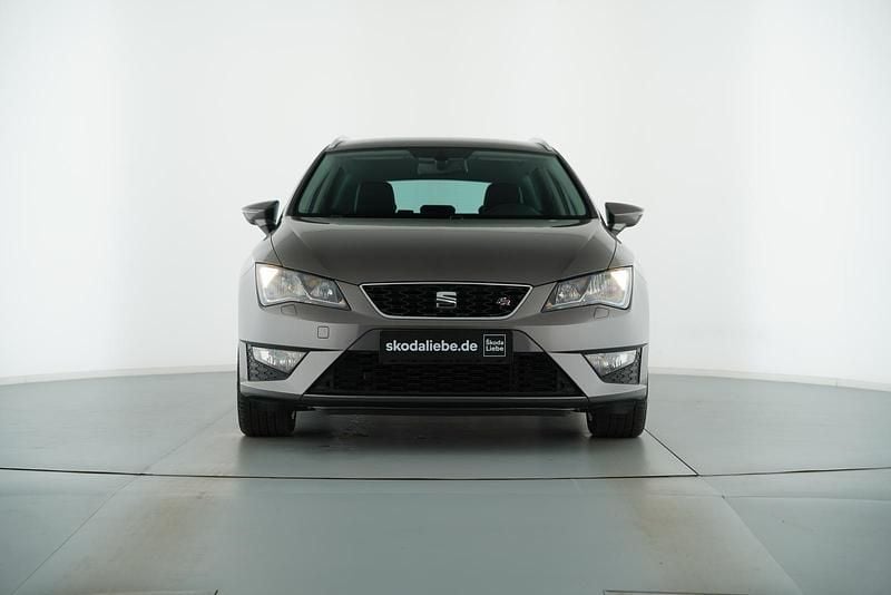 Usado Seat Leon ST FR 125 HP (91 kW) 2015 Cinzento Carrinha