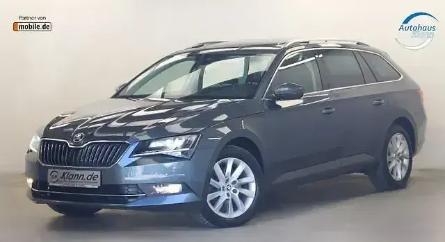 Gebraucht Skoda Superb Style 190 PS (139 kW) 2016 Grau Kombi