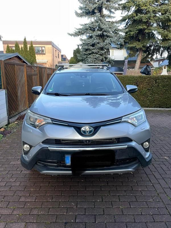Gebraucht Toyota RAV4 155 PS (114 kW) 2017 Silber SUV
