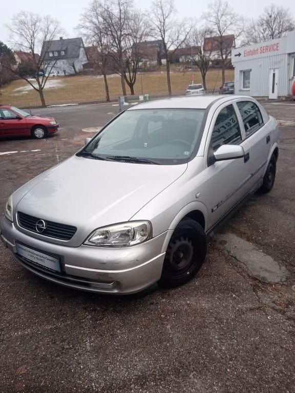 Gebraucht Opel Astra Classic Edition 84 PS (61 kW) 2001 Silber Limousine