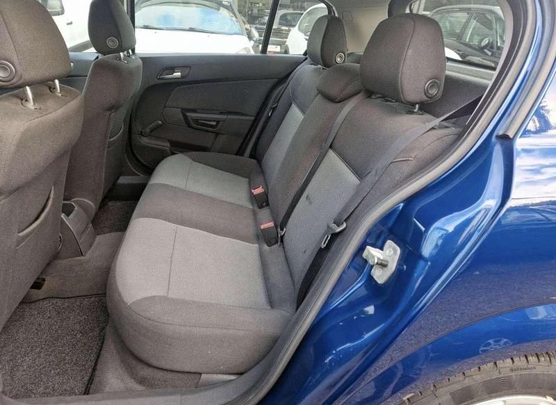 Gebraucht Opel Astra Edition 90 PS (66 kW) 2007 Kombi