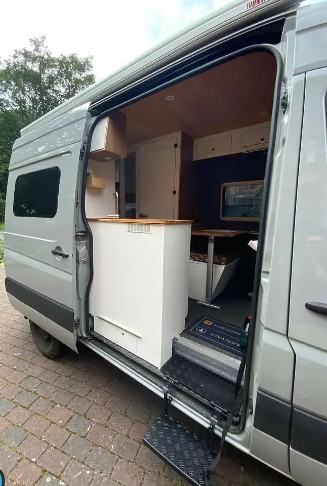 Gebraucht VW Crafter 163 PS (119 kW) 2014 Grau Van
